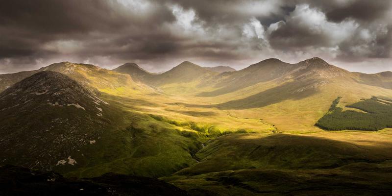 设备租赁省钱攻略:挖掘机按小时还是包月?算清这笔账立省30%